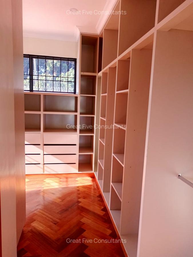 5 Bed House with En Suite in Kitisuru - 12