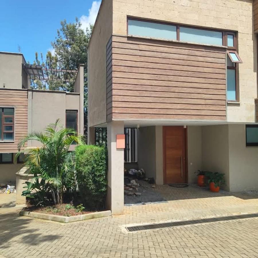 4 Bed Townhouse with En Suite at Chalbi Drive - 10