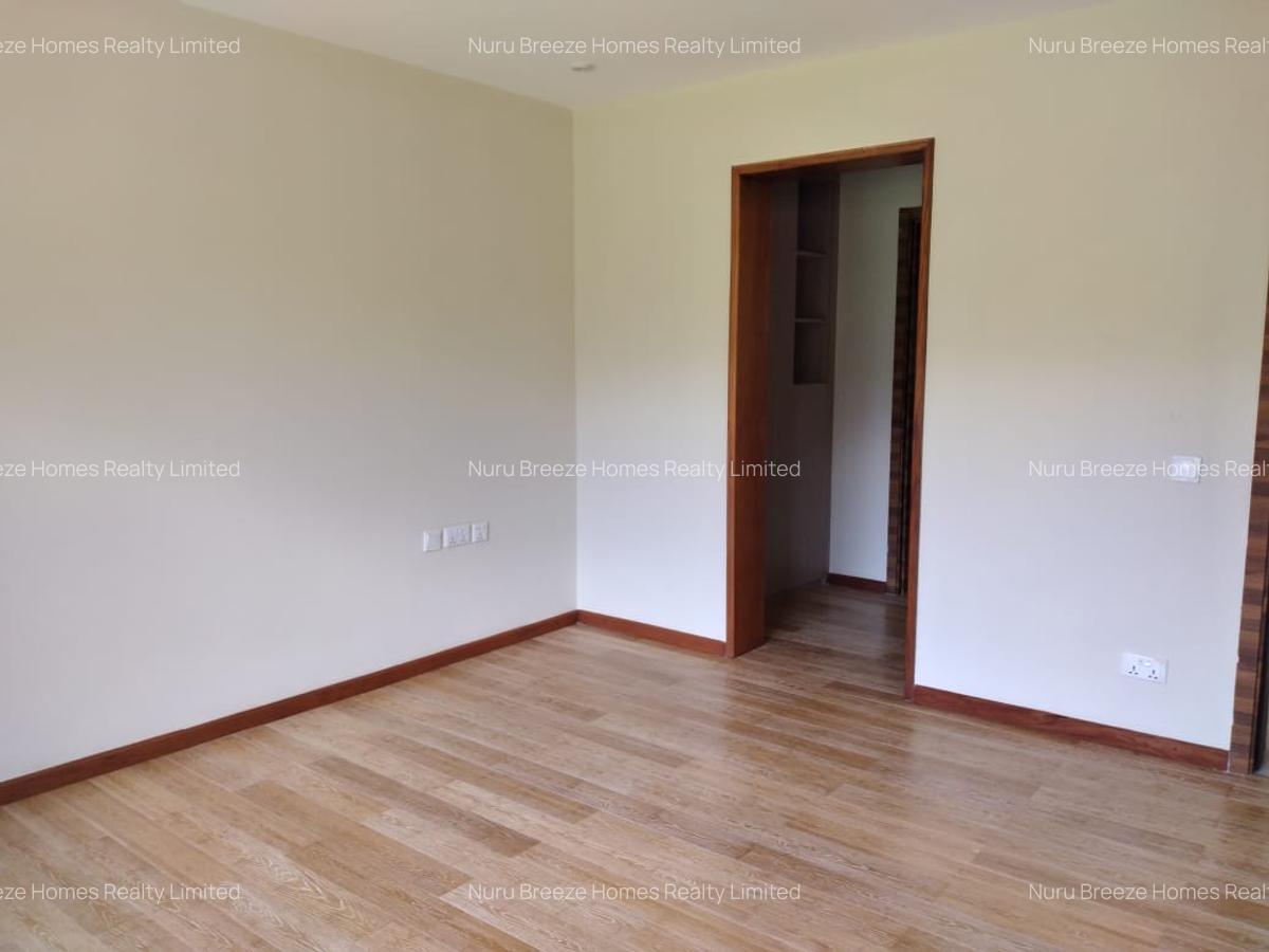 4 Bed Townhouse with En Suite in Karen - 20