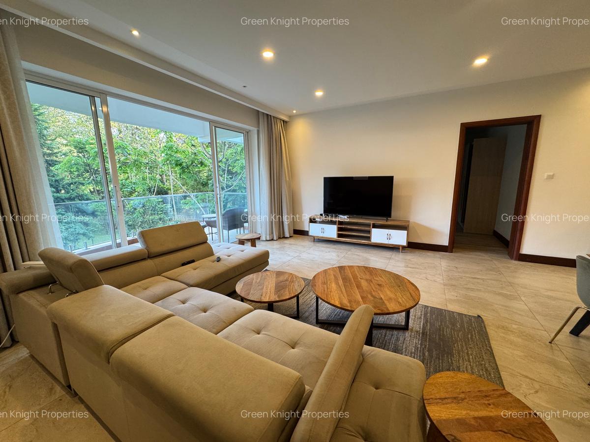 Serviced 3 Bed Apartment with En Suite in Parklands - 4