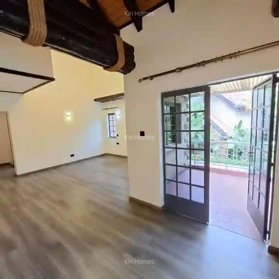 4 Bed Townhouse with En Suite in Lavington - 11