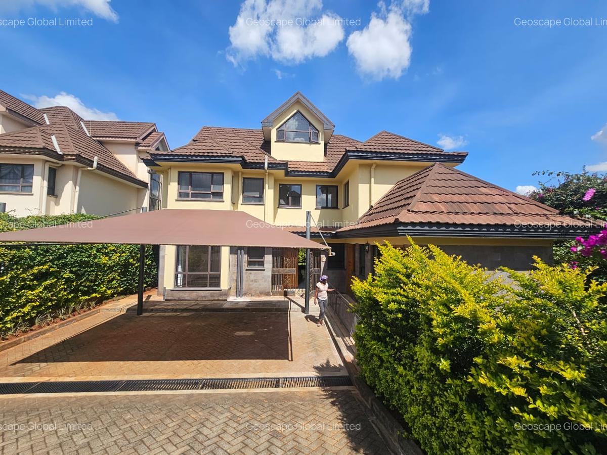 4 Bed Townhouse with En Suite in Runda - 3