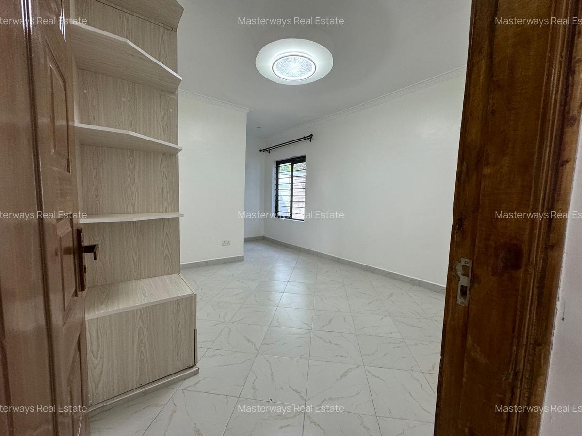 4 Bed Townhouse with En Suite in Ruiru - 4