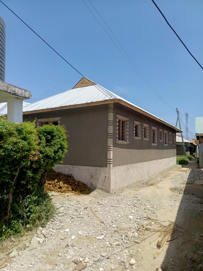 8 Bed House with Walk In Closet at Bamburi - 9