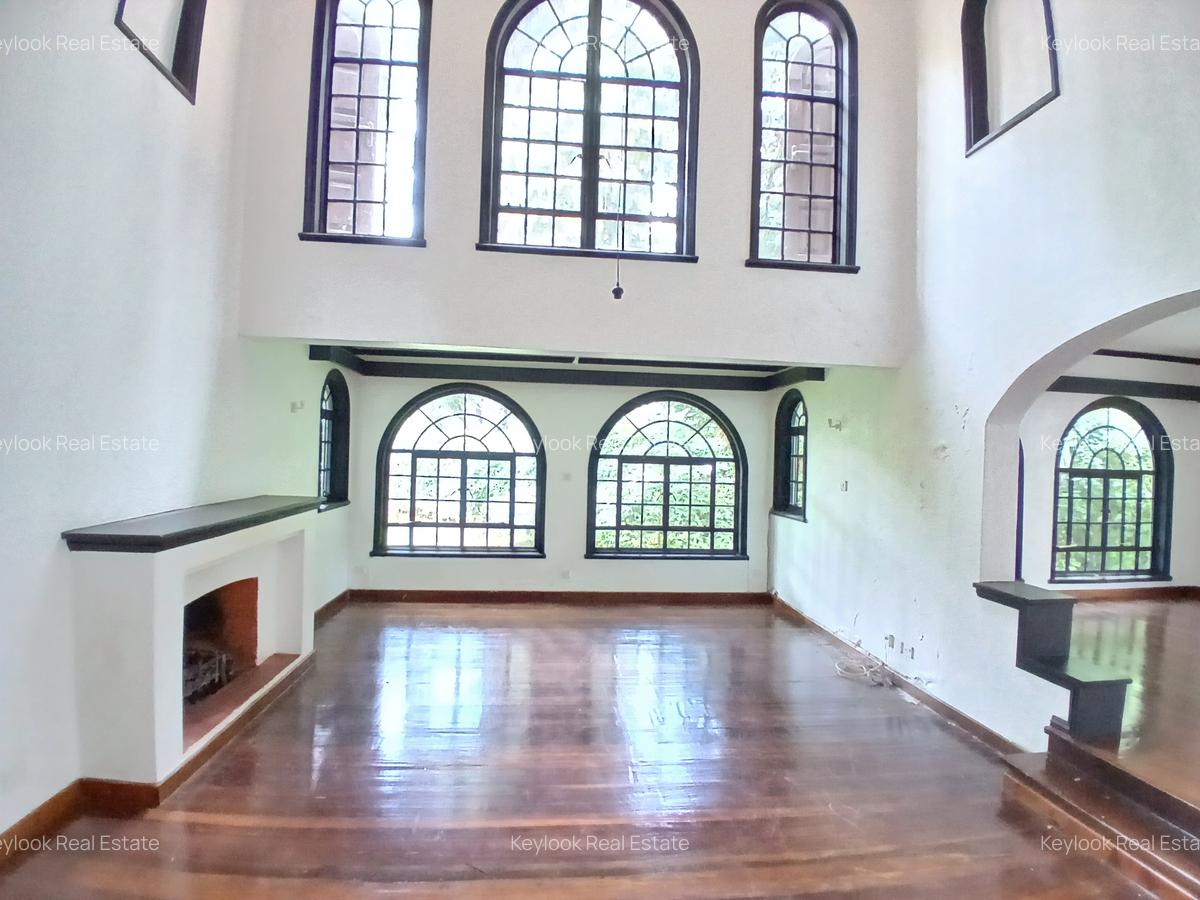 4 Bed Townhouse with En Suite at Riverside Drive - 6