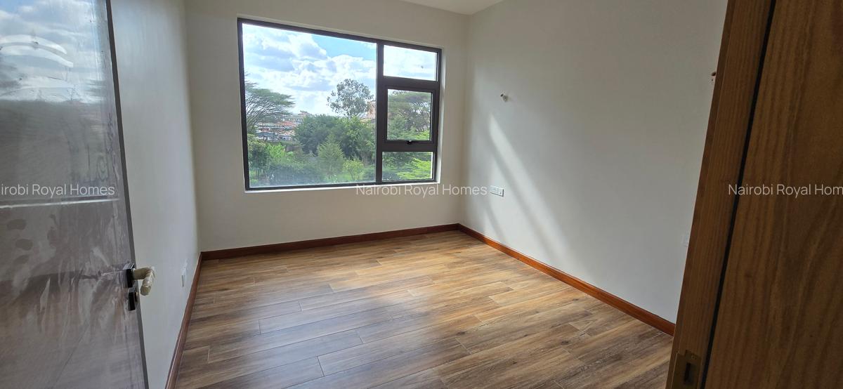 5 Bed Townhouse with En Suite at Convent Drive - 9