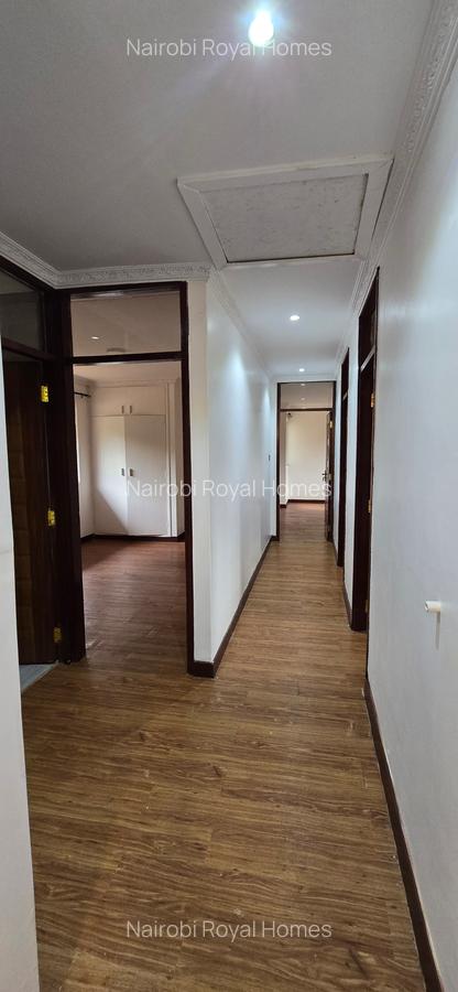 4 Bed House with En Suite at Loresho Crescent - 8