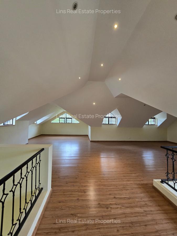 5 Bed Townhouse with En Suite in Lavington - 15