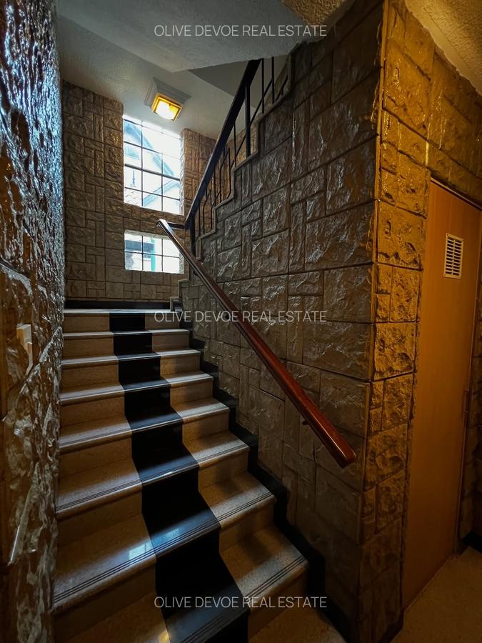 4 Bed Townhouse with En Suite in Lavington - 13