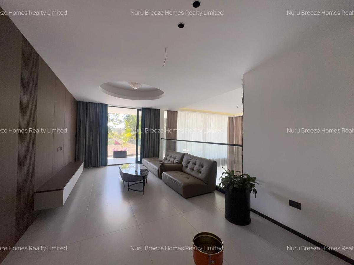 5 Bed Townhouse with En Suite in Lavington - 14