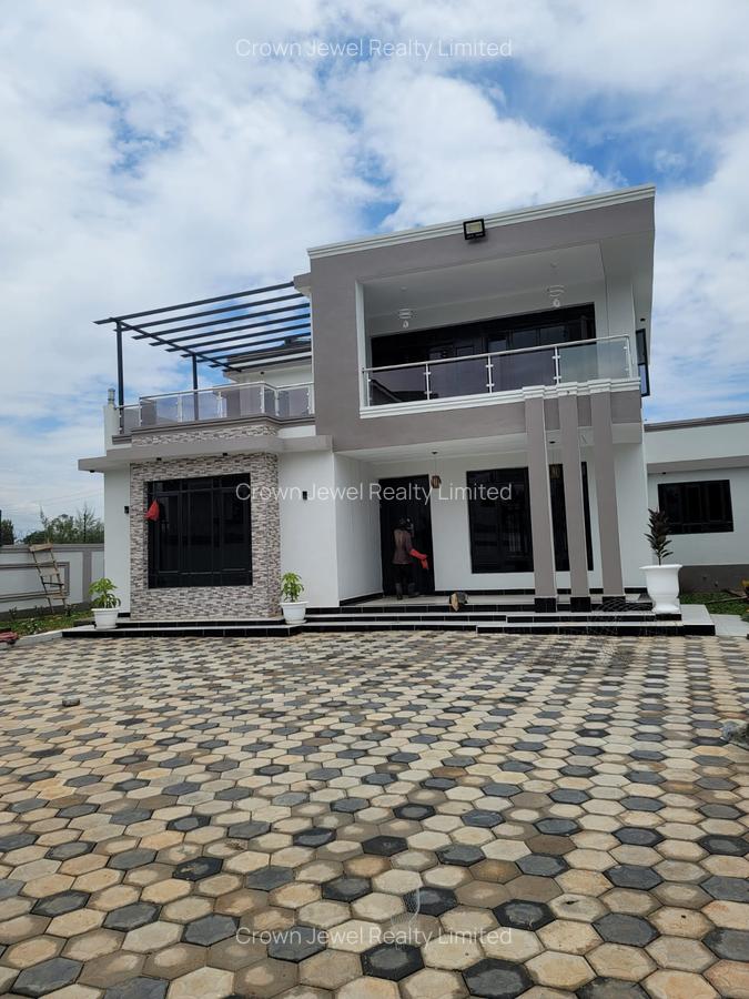 3 Bed Townhouse with En Suite in Ruiru - 1