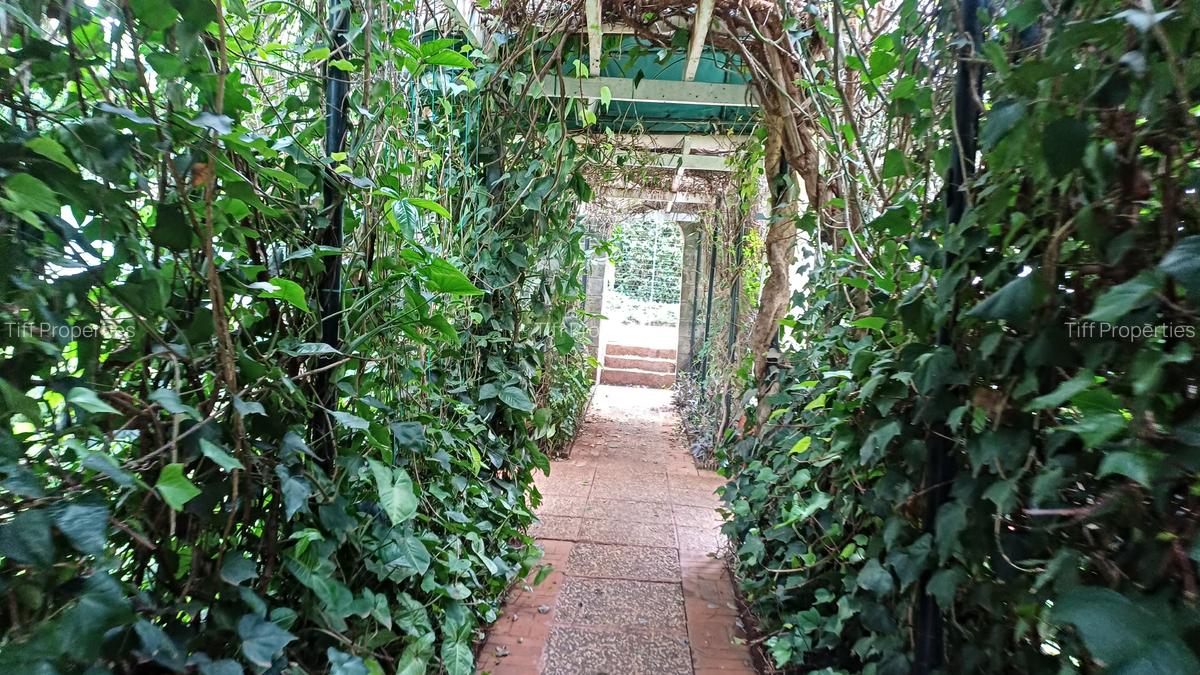 8 Bed House in Muthaiga - 7