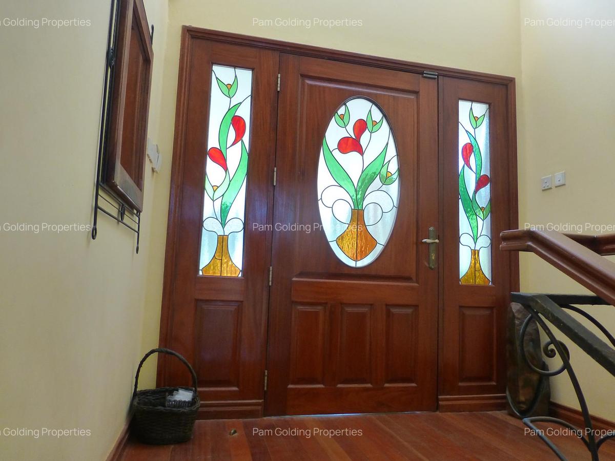 5 Bed Townhouse with En Suite in Lower Kabete - 19