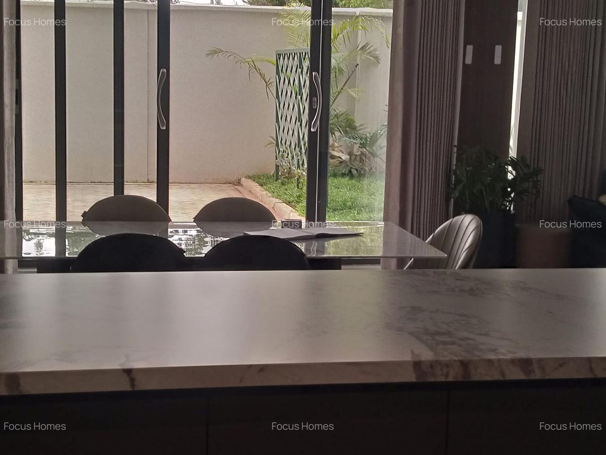 5 Bed Townhouse with En Suite in Lavington - 15