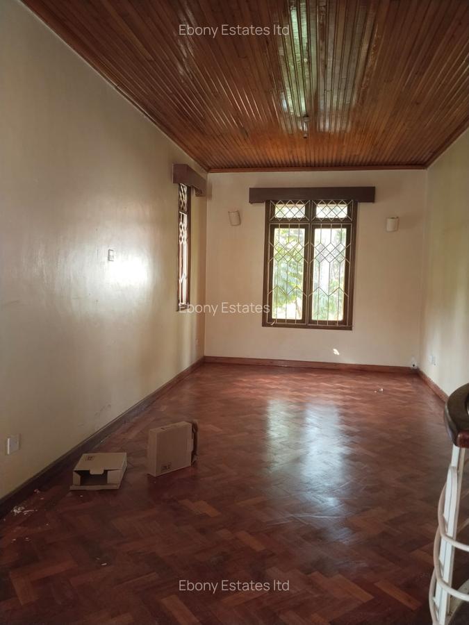 4 Bed Townhouse with En Suite in Lavington - 4