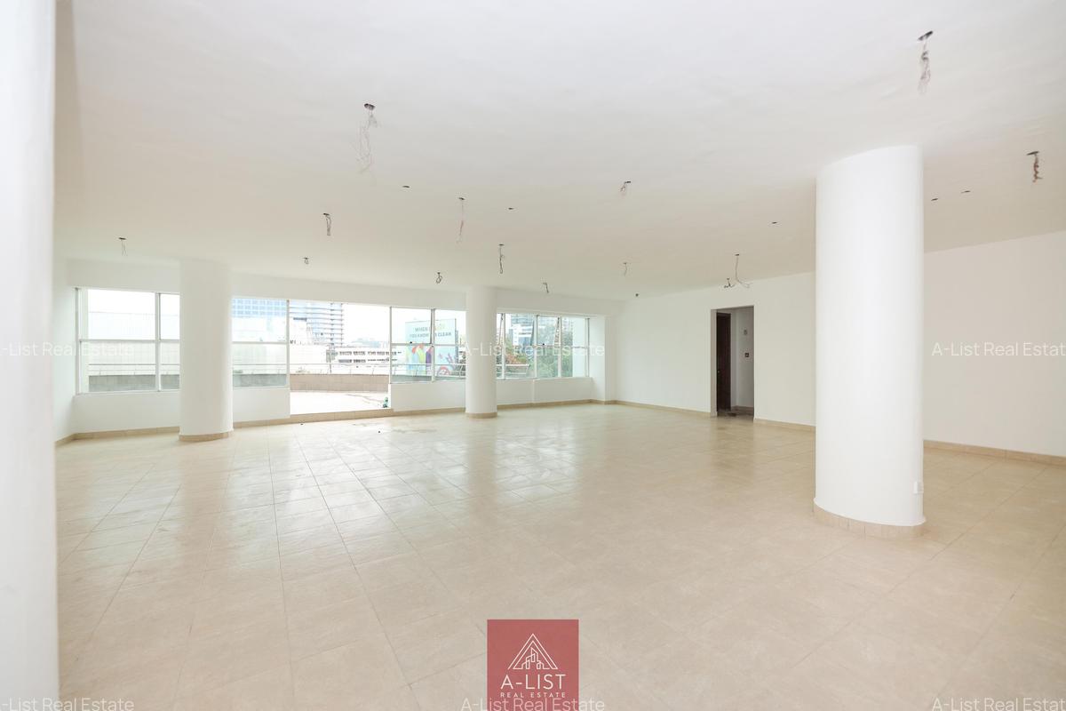 2,040 ft² Commercial Property with Service Charge Included at Westlands Area - 1