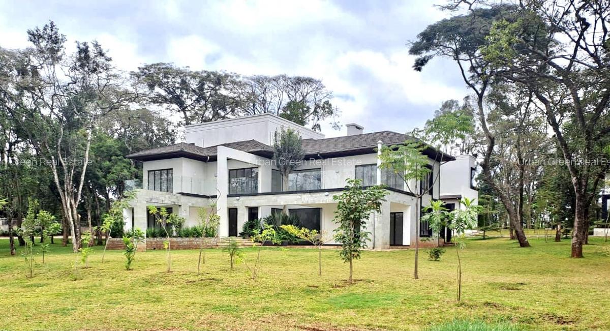 5 Bed Villa with En Suite at Ololua - 1