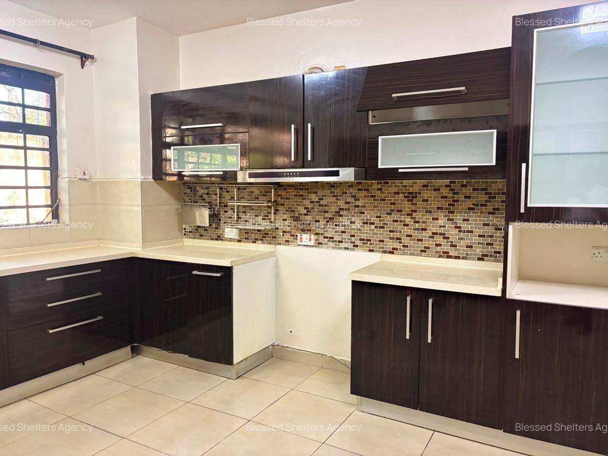 4 Bed Villa with En Suite in Kiambu Road - 13