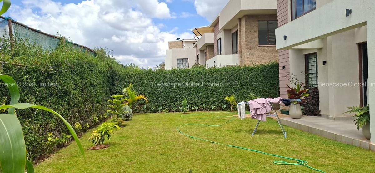4 Bed House with En Suite in Runda - 12