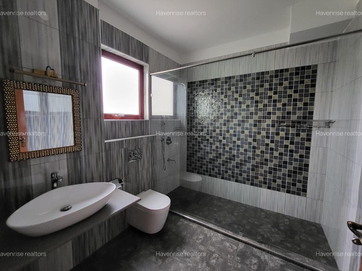 5 Bed Townhouse at Lavington - 18