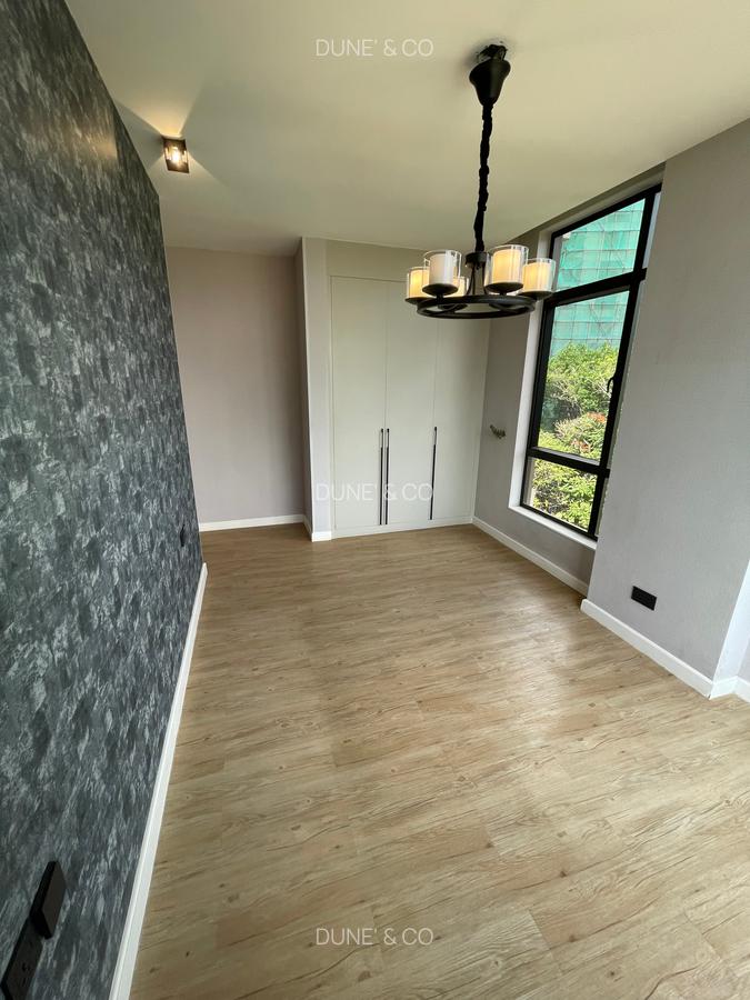 3 Bed Apartment with En Suite in Westlands Area - 19