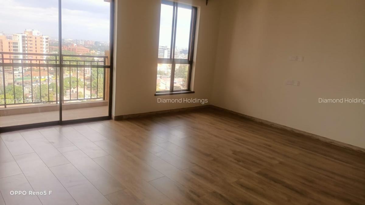3 Bed Apartment with En Suite at Parklands - 9