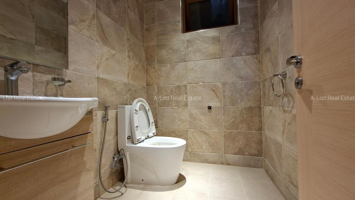 3 Bed Apartment with En Suite at Mandera Road - 14