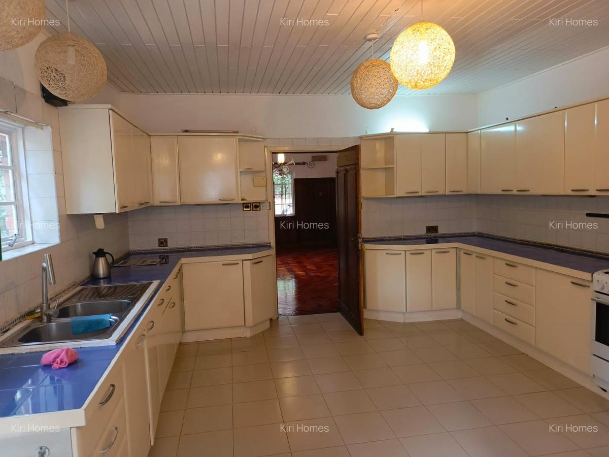 4 Bed Townhouse with En Suite in Muthaiga - 15