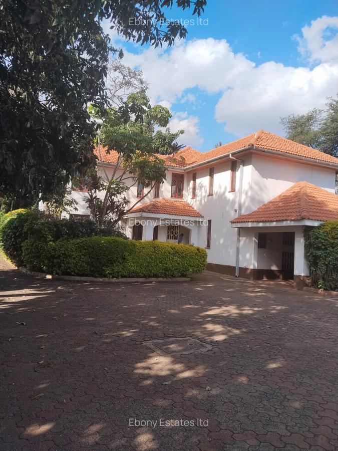 4 Bed Townhouse with En Suite in Lavington - 1