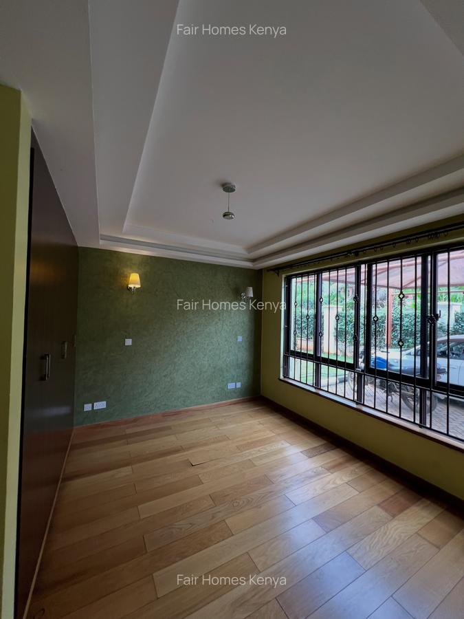 4 Bed Townhouse with En Suite at Lavington Green - 9