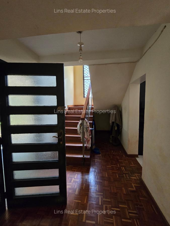 4 Bed House with En Suite in Gigiri - 19
