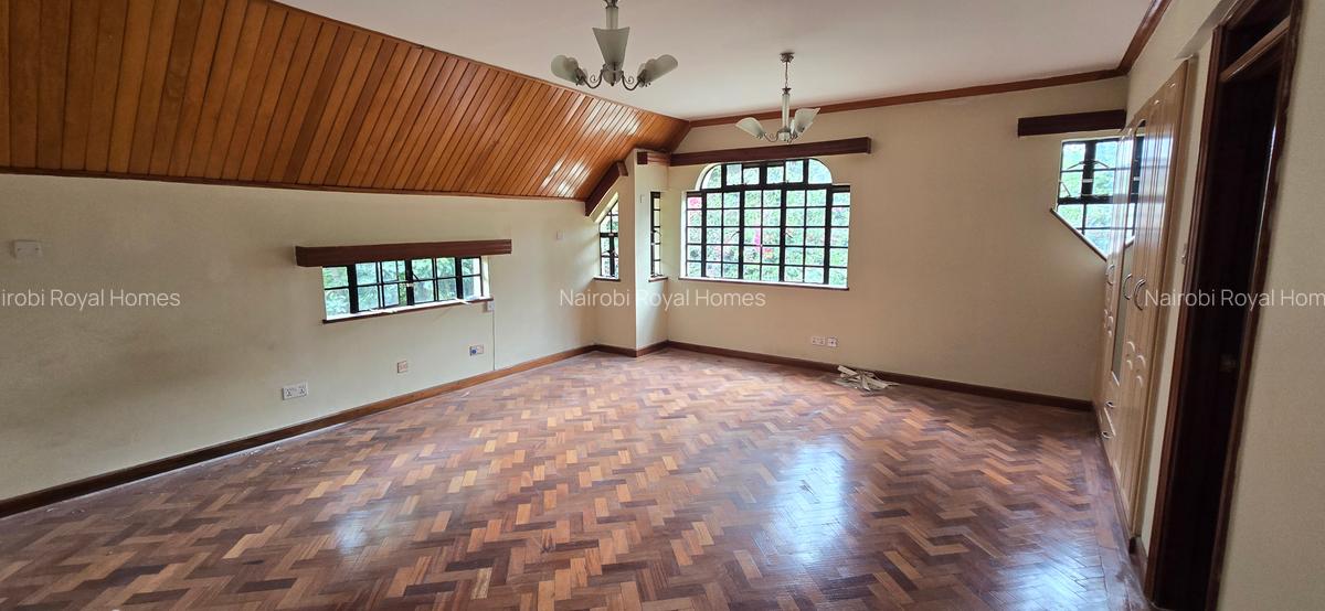 5 Bed House with En Suite at Spring Valley - 19