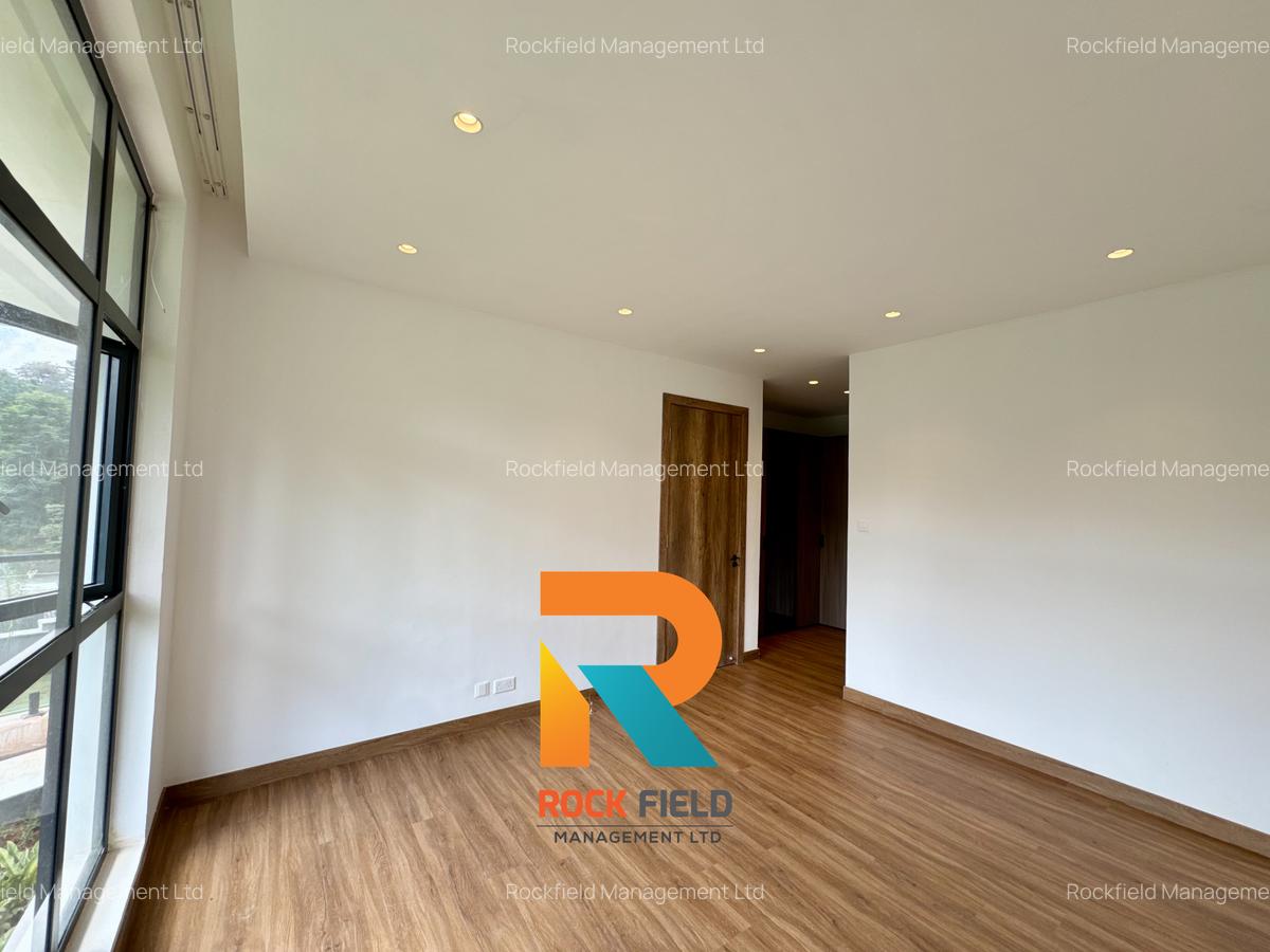 5 Bed Townhouse with En Suite at Off Redhill Road - 9