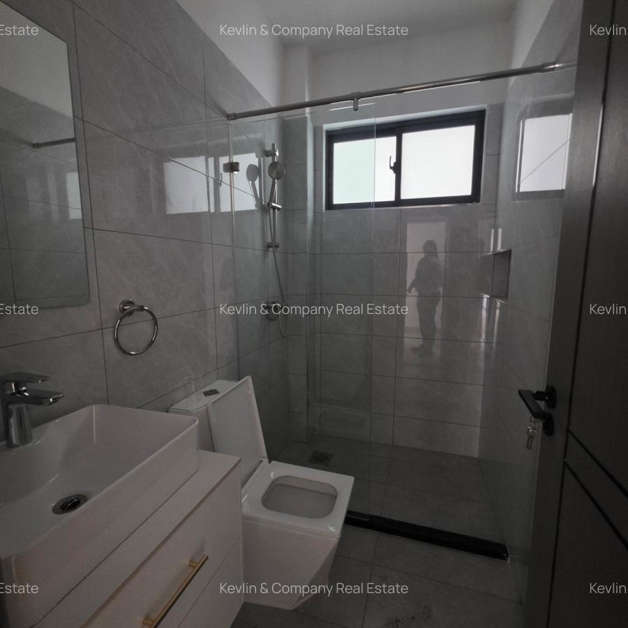 4 Bed Apartment with En Suite in Lavington - 12