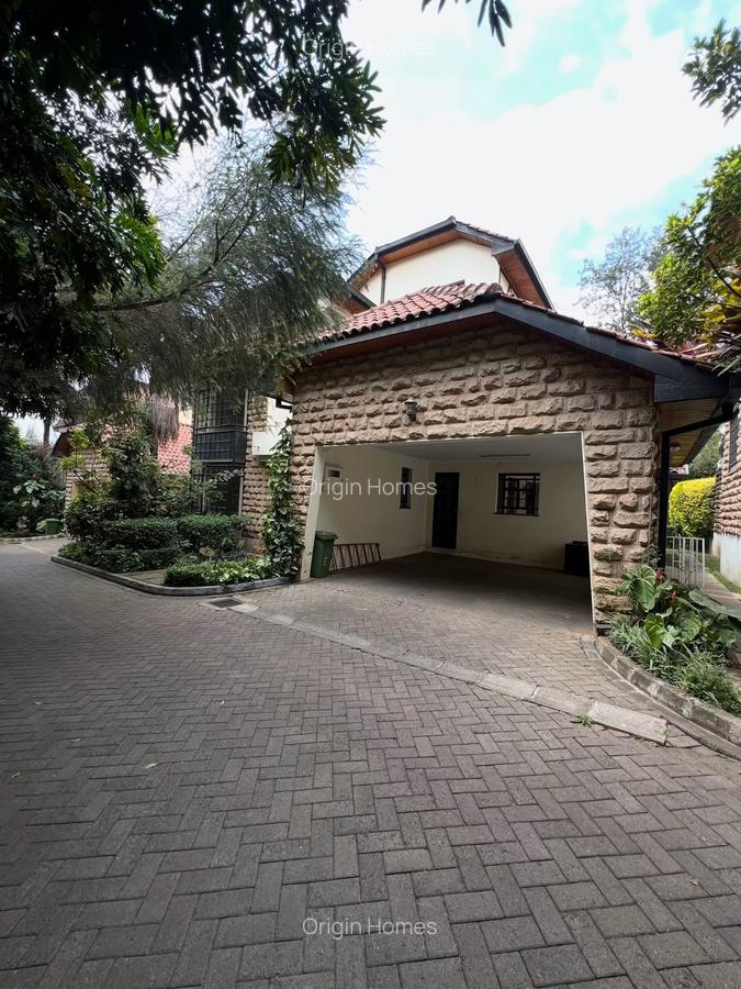 4 Bed Townhouse with En Suite at Lavington - 6