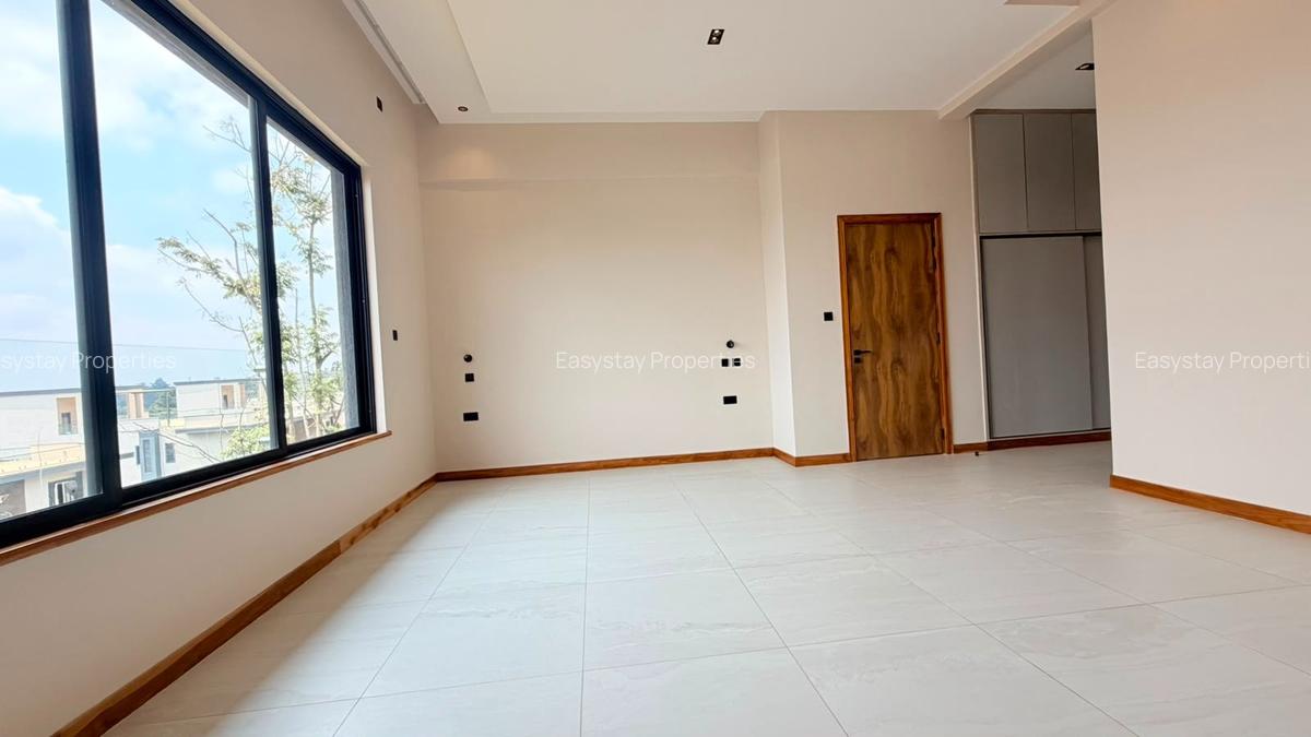 4 Bed Apartment with En Suite in Loresho - 3