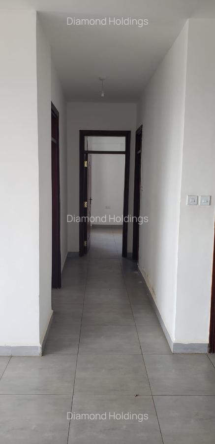 2 Bed Apartment with En Suite at Parklands - 3