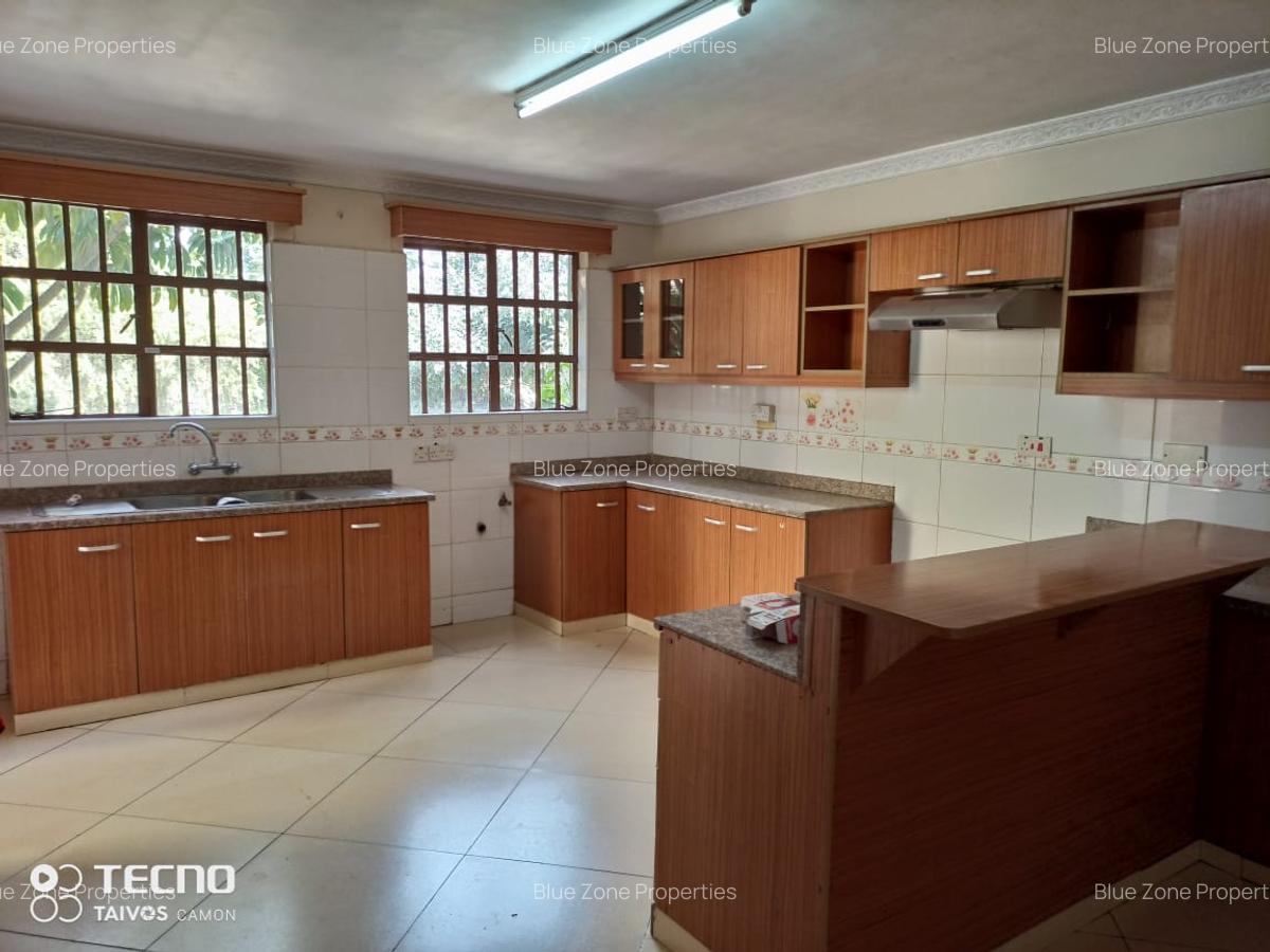 4 Bed Townhouse with En Suite at Off Mimosa Rd - 8