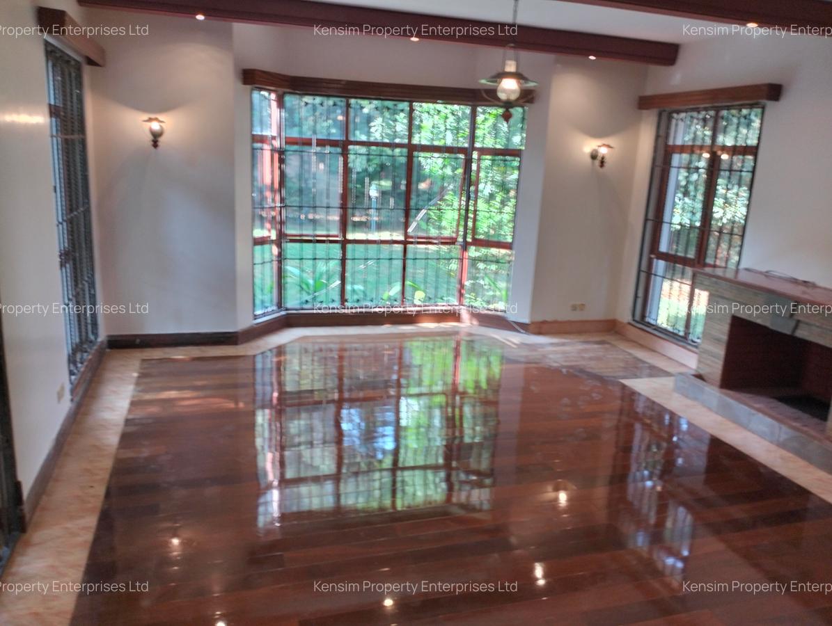 5 Bed Townhouse with En Suite in Runda - 4