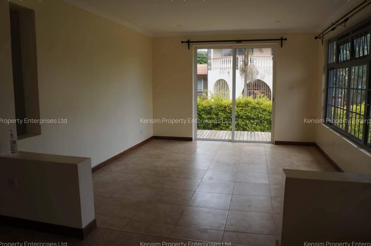 3 Bed Townhouse with En Suite in Nyari - 10