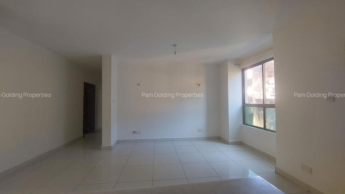 3 Bed Apartment with En Suite in Kileleshwa - 4