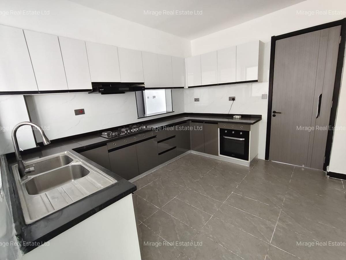 5 Bed Apartment with En Suite in Kileleshwa - 12