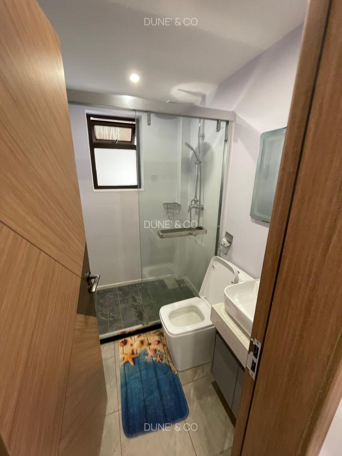 Serviced 2 Bed Apartment with En Suite in Riverside - 11