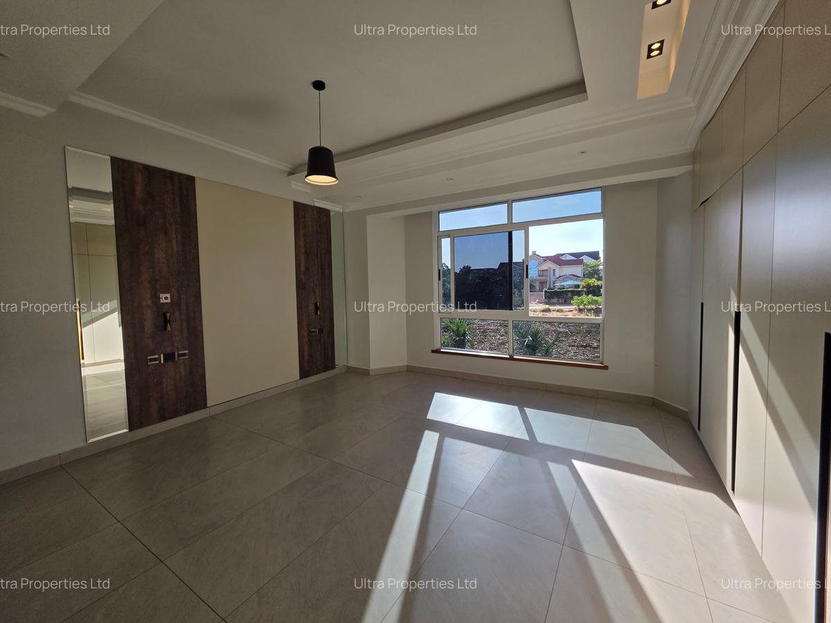 4 Bed Villa with En Suite in Tatu City - 13