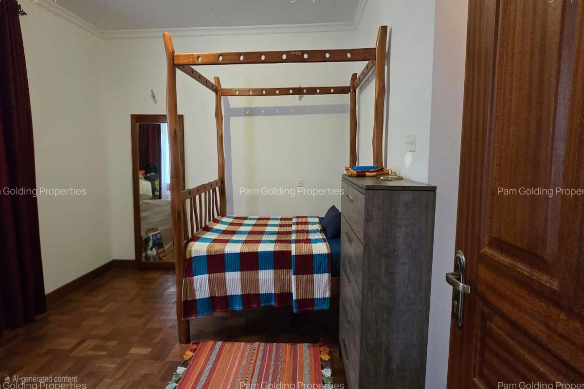 4 Bed House with En Suite in Runda - 10