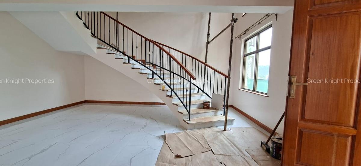 4 Bed House with En Suite in Nyari - 4