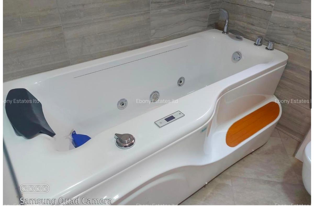 5 Bed Townhouse with En Suite in Lavington - 16
