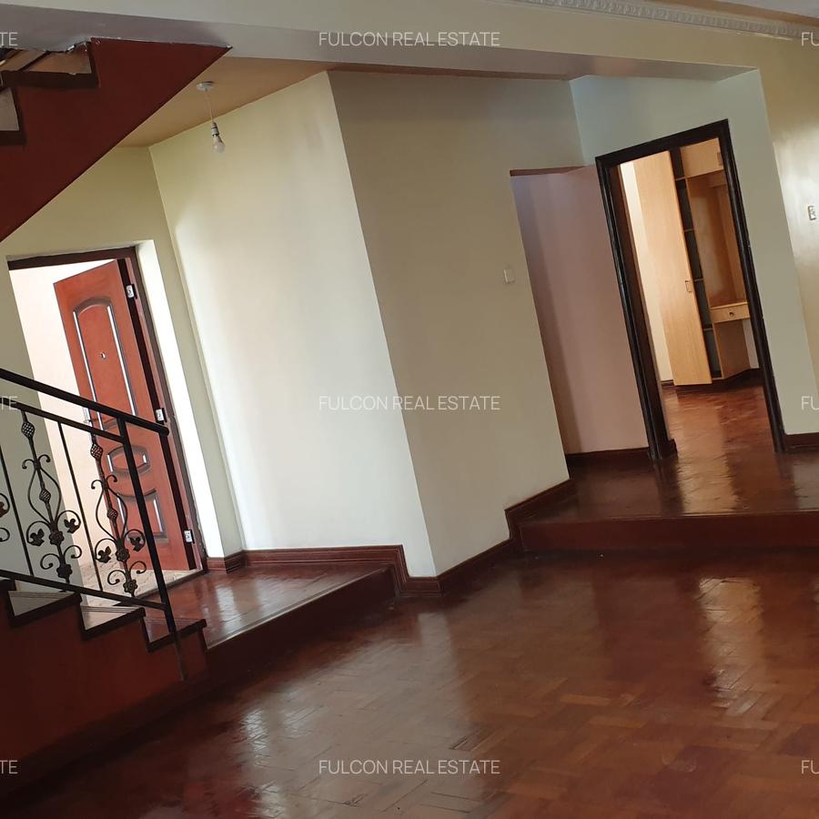 4 Bed Villa with En Suite in Lavington - 20