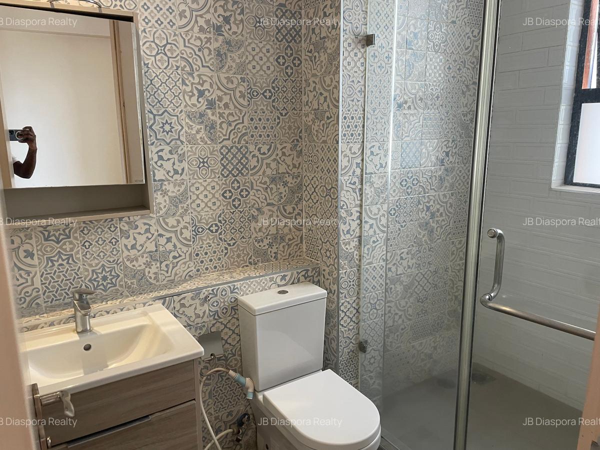 4 Bed Apartment with Staff Quarters at 5Th Parklands - 17