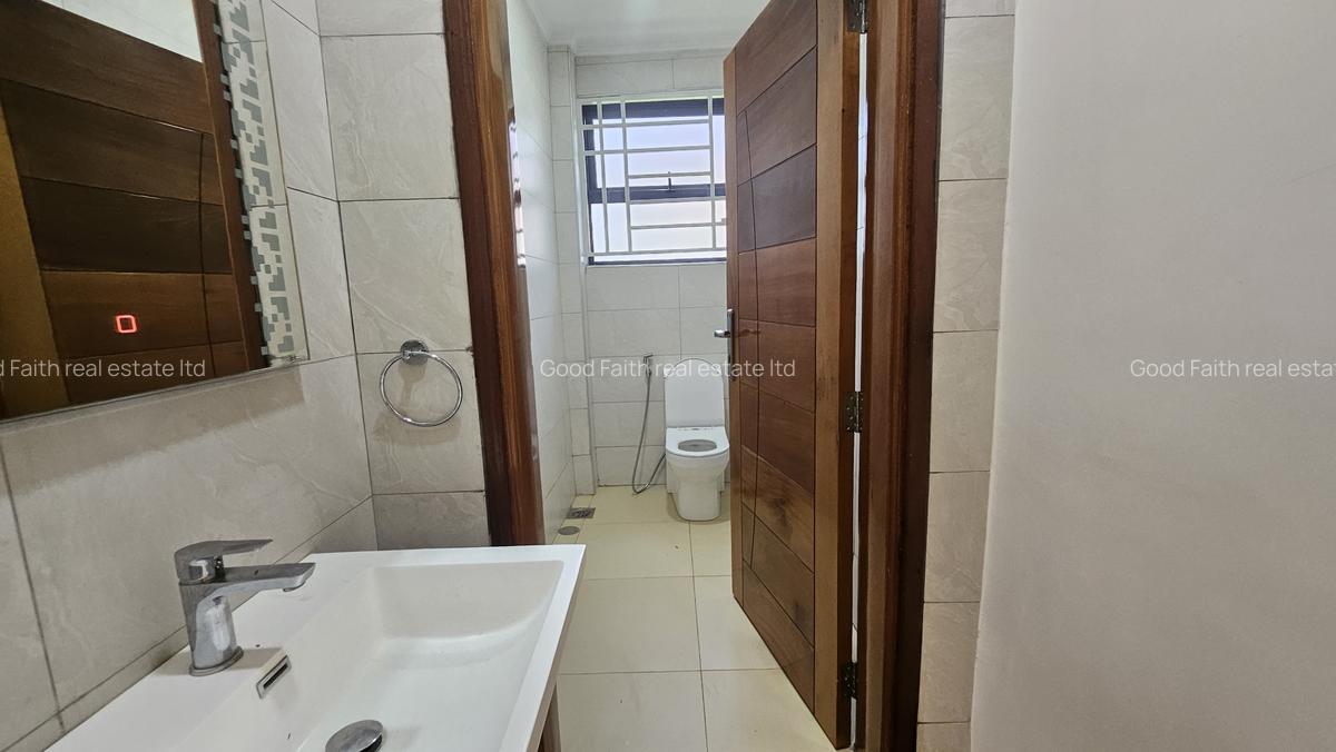 4 Bed Villa with En Suite in Kiambu Road - 12